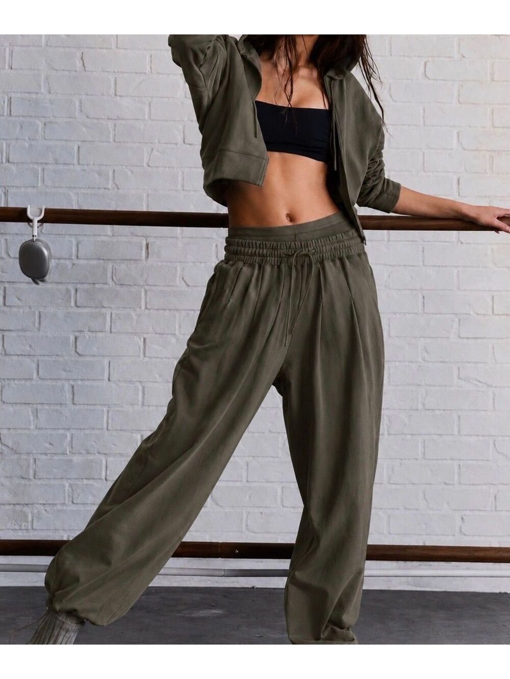 NWT Free People Movement Core Flow Set Graphite (looks olive?) - Picture 1 of 1